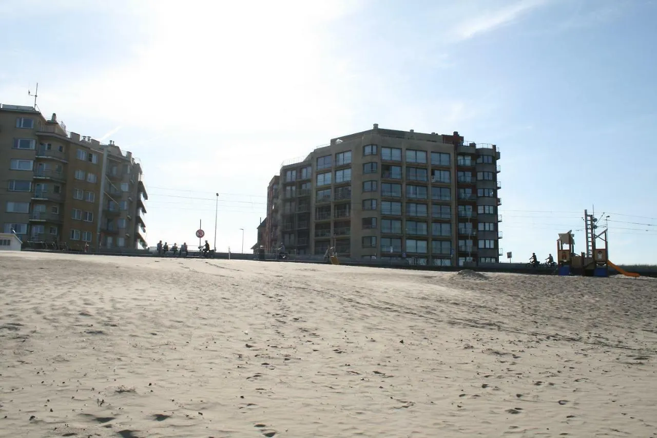 De Strandwandeling 0203 Appartement met frontaal zeezicht Oostende België